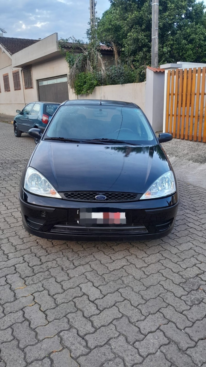 FOCUS 1.6 S 16V FLEX 4P MANUAL - 2005 - ESTRELA