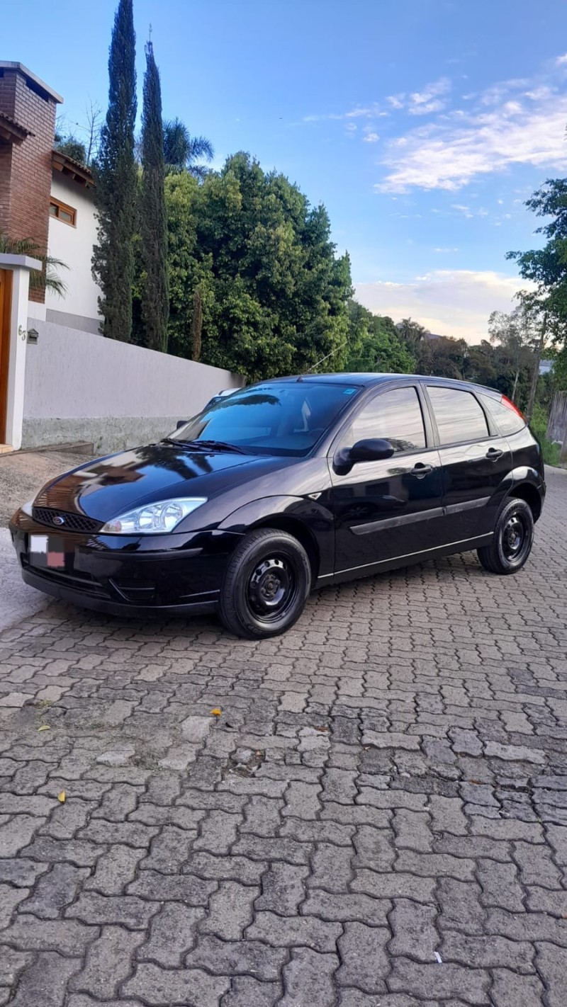 FOCUS 1.6 S 16V FLEX 4P MANUAL - 2005 - ESTRELA