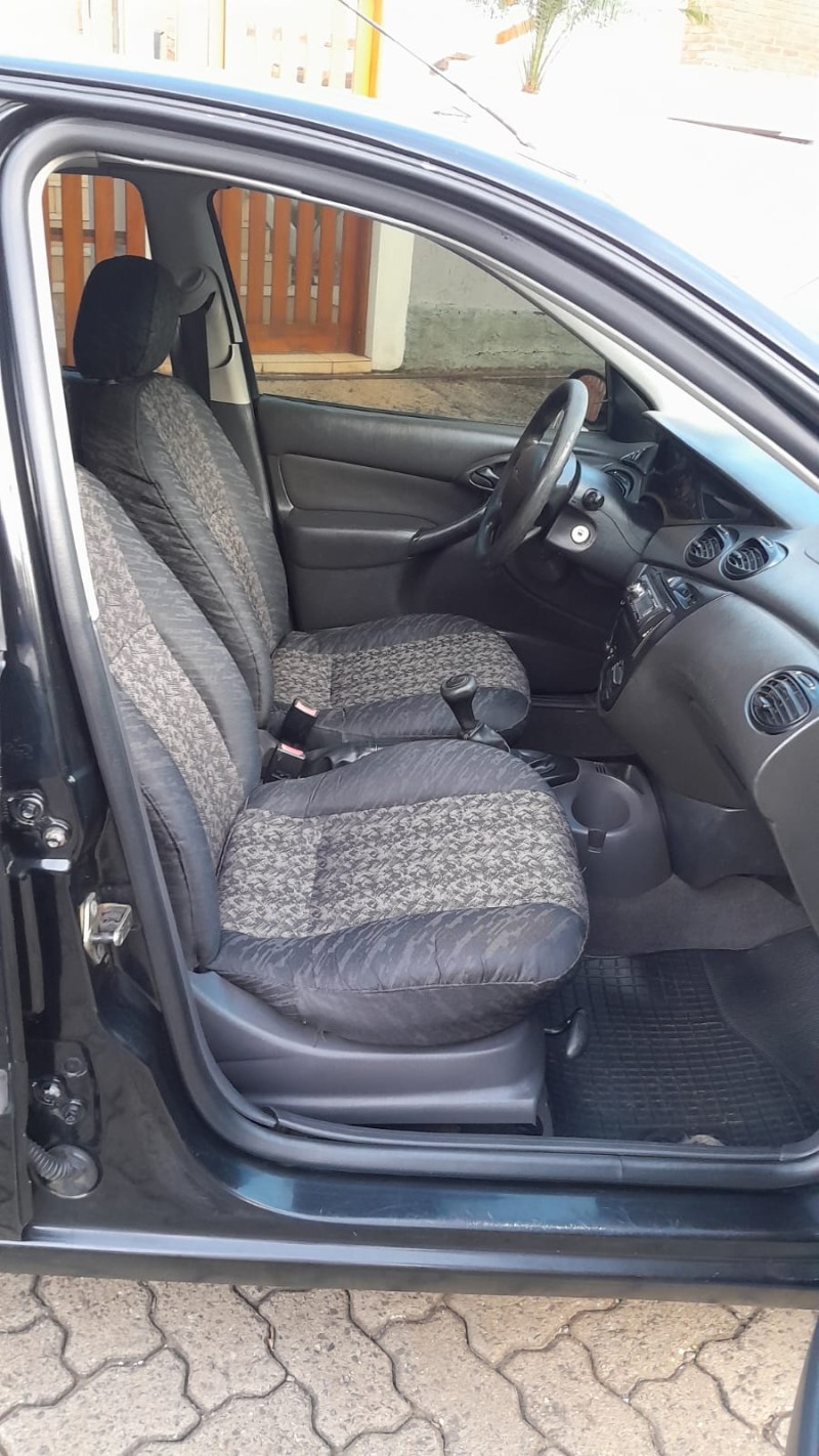 FOCUS 1.6 S 16V FLEX 4P MANUAL - 2005 - ESTRELA