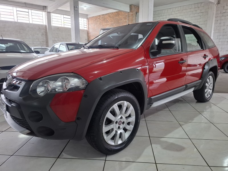 PALIO 1.8 MPI ADVENTURE LOCKER WEEKEND 16V FLEX 4P AUTOMATIZADO - 2013 - FARROUPILHA