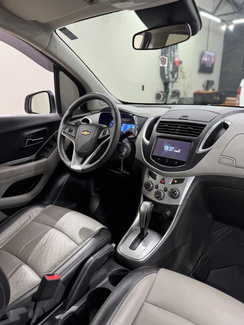 TRACKER 1.8 MPFI LTZ 4X2 16V FLEX 4P AUTOMÁTICO - 2015 - ENCANTADO