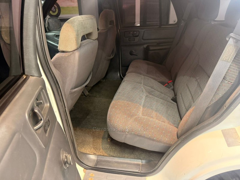 BLAZER 2.2 MPFI DLX 4X2 8V GASOLINA 4P MANUAL - 1998 - CAXIAS DO SUL