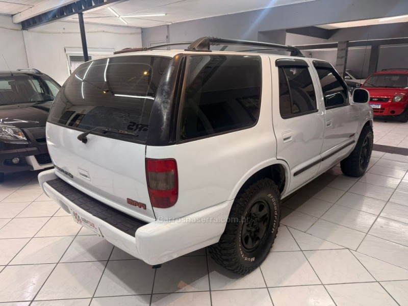 BLAZER 2.2 MPFI DLX 4X2 8V GASOLINA 4P MANUAL - 1998 - CAXIAS DO SUL