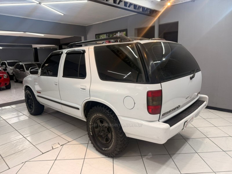 BLAZER 2.2 MPFI DLX 4X2 8V GASOLINA 4P MANUAL - 1998 - CAXIAS DO SUL