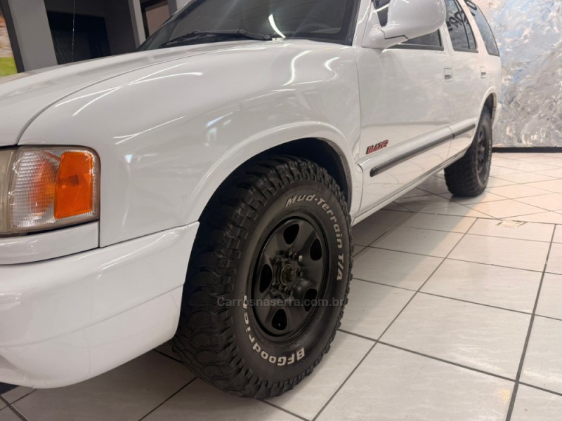 BLAZER 2.2 MPFI DLX 4X2 8V GASOLINA 4P MANUAL - 1998 - CAXIAS DO SUL
