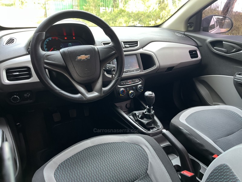 ONIX 1.0 MPFI LT 8V FLEX 4P MANUAL - 2015 - NOVA BASSANO