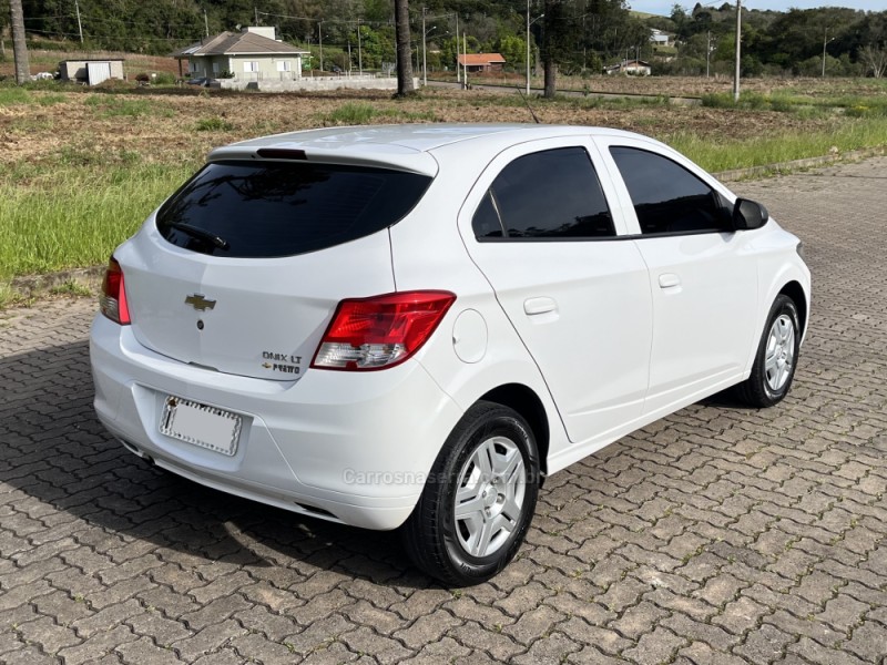 ONIX 1.0 MPFI LT 8V FLEX 4P MANUAL - 2015 - NOVA BASSANO