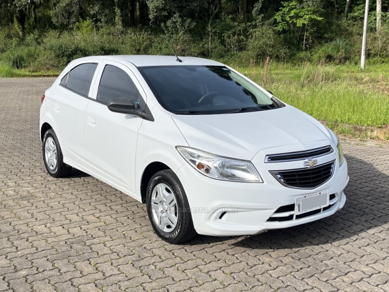 ONIX 1.0 MPFI LT 8V FLEX 4P MANUAL - 2015 - NOVA BASSANO
