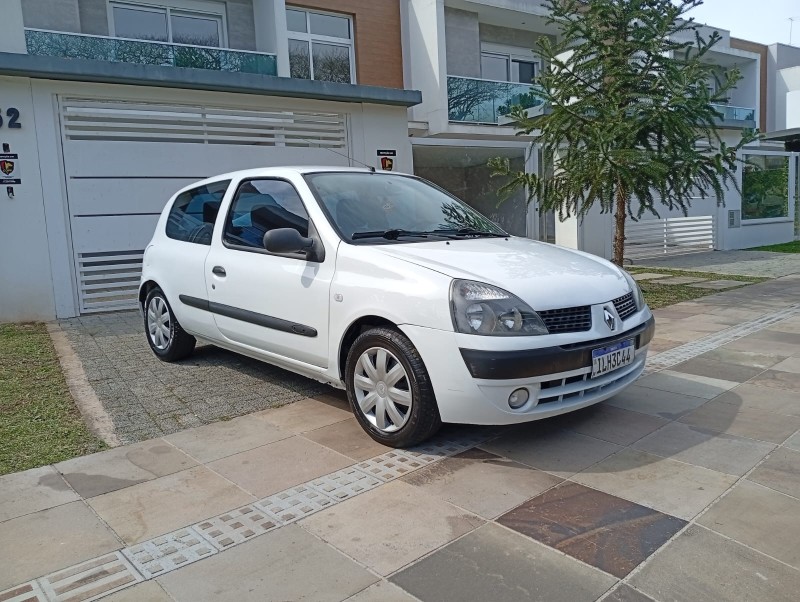 CLIO 1.0 AUTHENTIQUE 8V GASOLINA 2P MANUAL - 2004 - FARROUPILHA