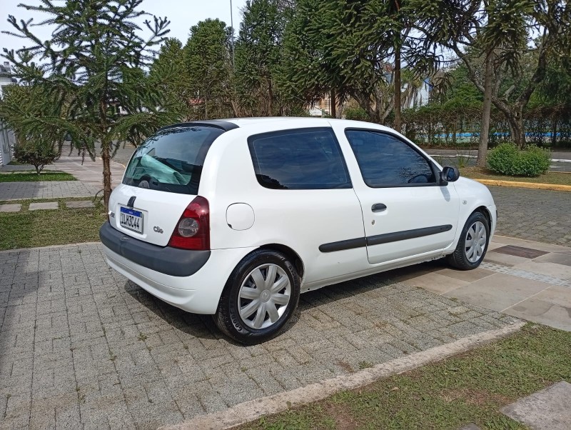 CLIO 1.0 AUTHENTIQUE 8V GASOLINA 2P MANUAL - 2004 - FARROUPILHA