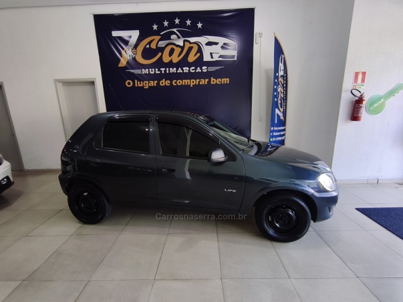 CELTA 1.0 MPFI LIFE 8V FLEX 4P MANUAL