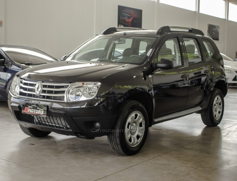 DUSTER 1.6 EXPRESSION 4X2 16V FLEX 4P MANUAL - 2014 - NOVO HAMBURGO