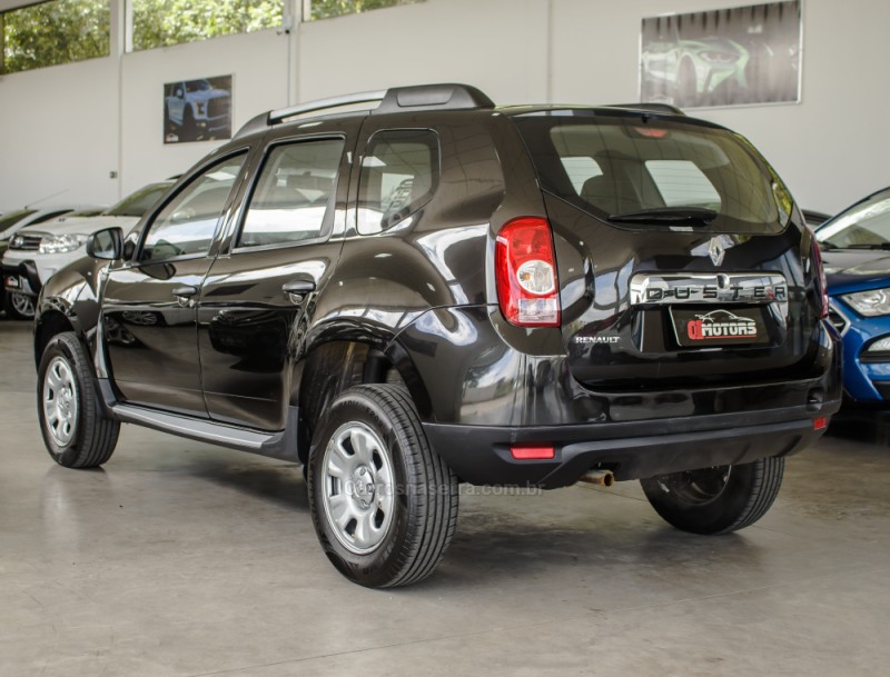 DUSTER 1.6 EXPRESSION 4X2 16V FLEX 4P MANUAL - 2014 - NOVO HAMBURGO