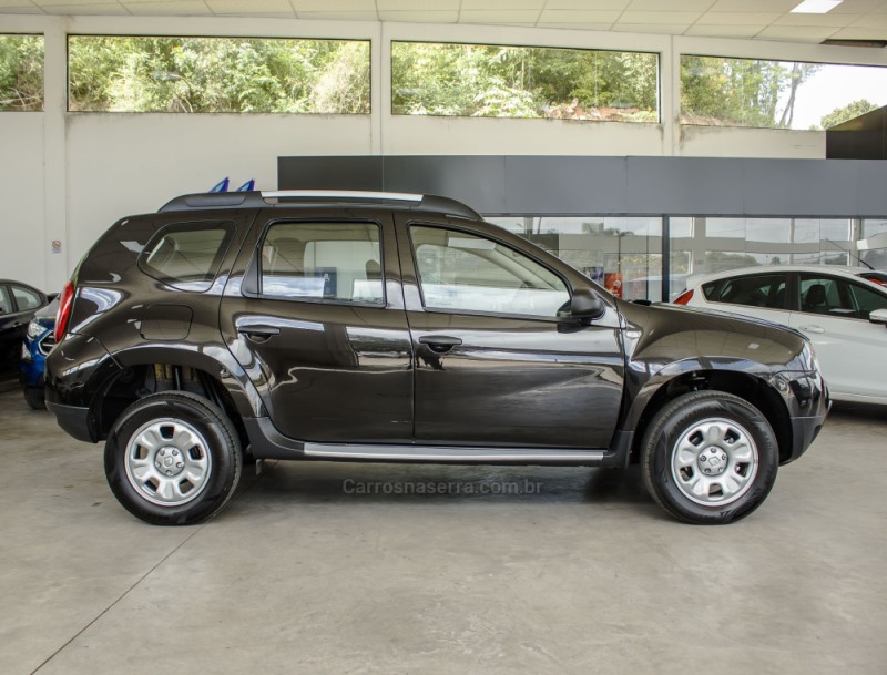 DUSTER 1.6 EXPRESSION 4X2 16V FLEX 4P MANUAL - 2014 - NOVO HAMBURGO