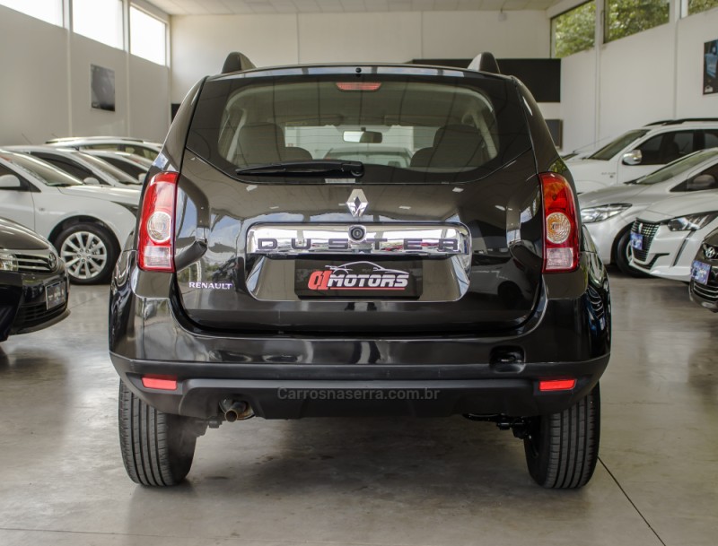 DUSTER 1.6 EXPRESSION 4X2 16V FLEX 4P MANUAL - 2014 - NOVO HAMBURGO