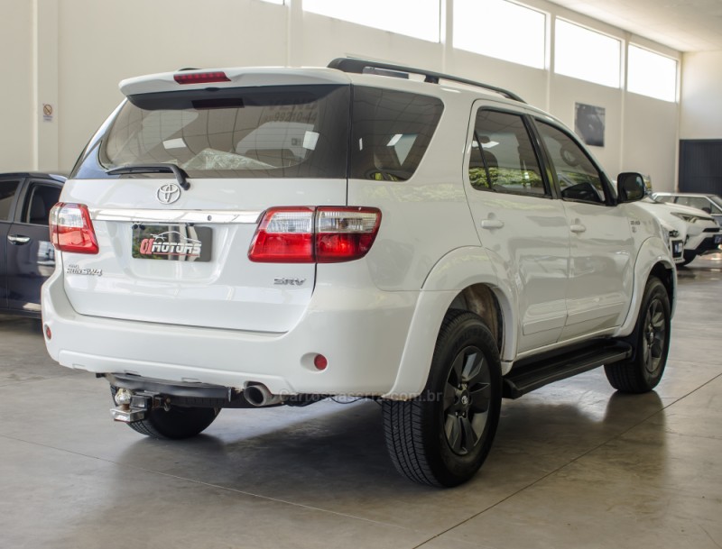 HILUX SW4 3.0 SRV 4X4 7 LUGARES 16V TURBO INTERCOOLER DIESEL 4P AUTOMÁTICO - 2010 - NOVO HAMBURGO