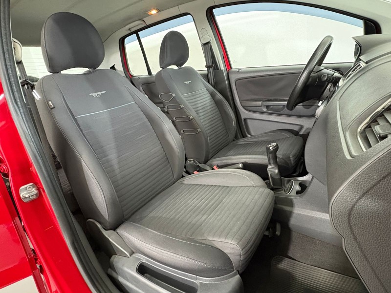 CROSSFOX 1.6 MI FLEX 8V 4P MANUAL - 2011 - FARROUPILHA
