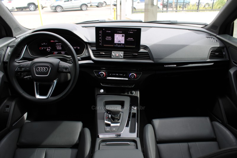 Q5 2.0 TFSI S LINE BLACK QUATTRO S TRONIC GASOLINA 4P - 2025 - CAXIAS DO SUL
