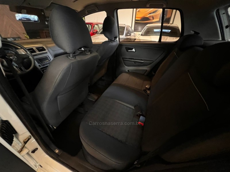 FOX 1.0 MI COMFORTLINE 8V FLEX 4P MANUAL - 2015 - CAMPO BOM