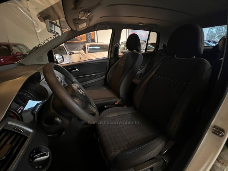 FOX 1.0 MI COMFORTLINE 8V FLEX 4P MANUAL - 2015 - CAMPO BOM