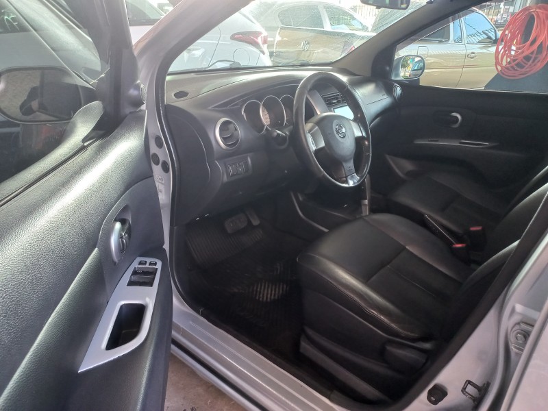LIVINA 1.8 SL X-GEAR 16V FLEX 4P AUTOMÁTICO - 2013 - CAXIAS DO SUL