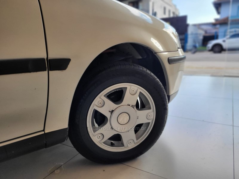 PARATI 1.6 MI 8V GASOLINA 4P MANUAL G.III - 2000 - CANELA