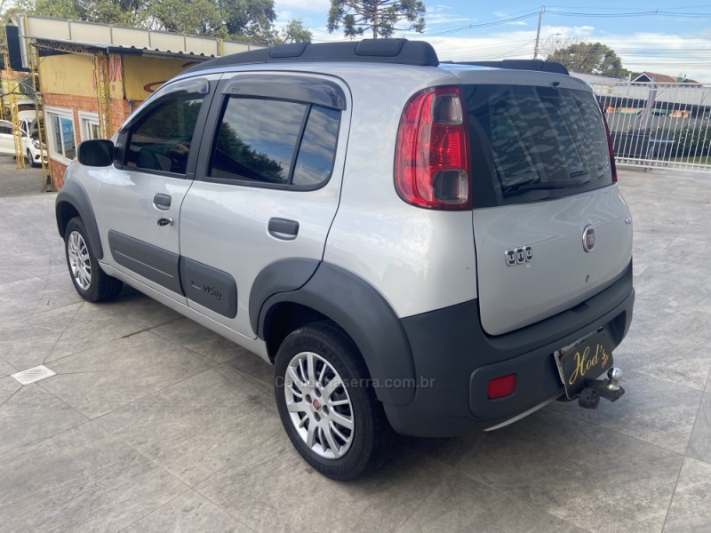 UNO 1.0 VIVACE 8V FLEX 4P MANUAL - 2012 - CANELA