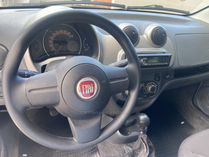 UNO 1.0 VIVACE 8V FLEX 4P MANUAL - 2012 - CANELA