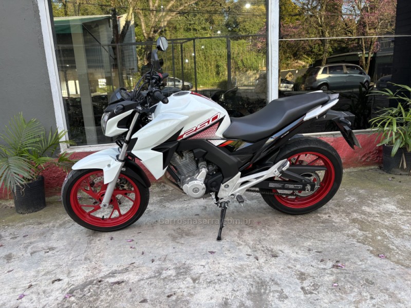 CB 250F TWISTER CBS - 2022 - BENTO GONçALVES