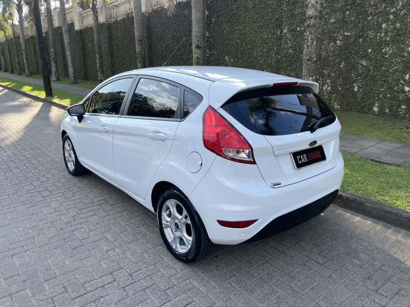 FIESTA 1.6 SE HATCH 16V FLEX 4P AUTOMÁTICO - 2016 - CAXIAS DO SUL