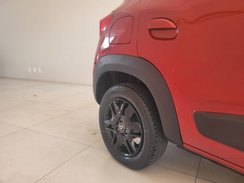 KWID 1.0 12V OUTSIDER FLEX 4P MANUAL - 2021 - CANELA