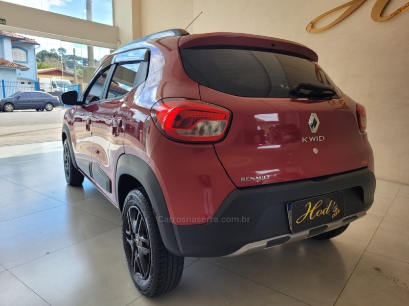 KWID 1.0 12V OUTSIDER FLEX 4P MANUAL - 2021 - CANELA