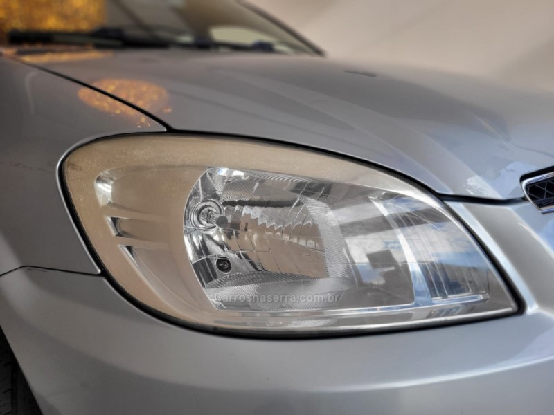 PRISMA 1.4 MPFI LT 8V FLEX 4P MANUAL - 2012 - CANELA