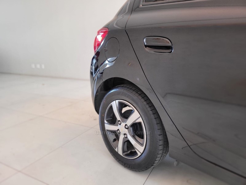 ONIX 1.4 MPFI LTZ 8V FLEX 4P MANUAL - 2017 - CANELA