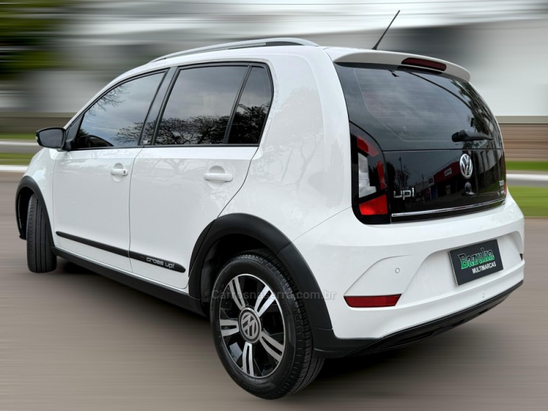 UP 1.0 CROSS T.FLEX 12V 4P MANUAL - 2018 - NOVO HAMBURGO