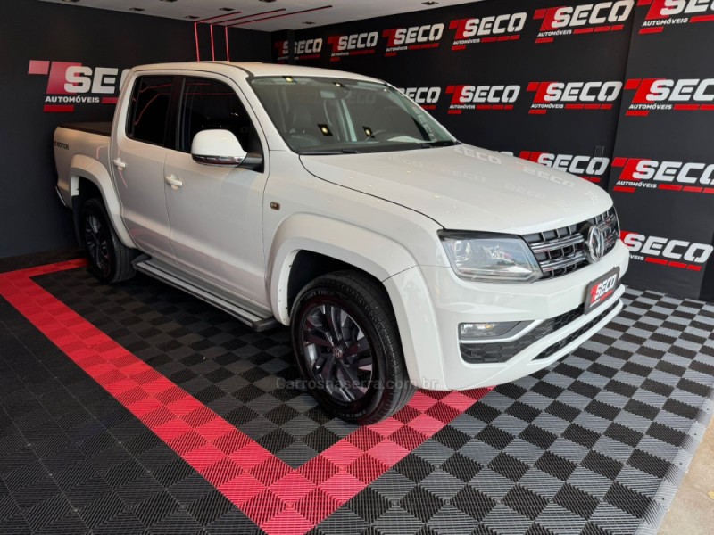 AMAROK 2.0 HIGHLINE EXTREME 4X4 CD 16V 4P AUTOMÁTICO - 2017 - PASSO FUNDO