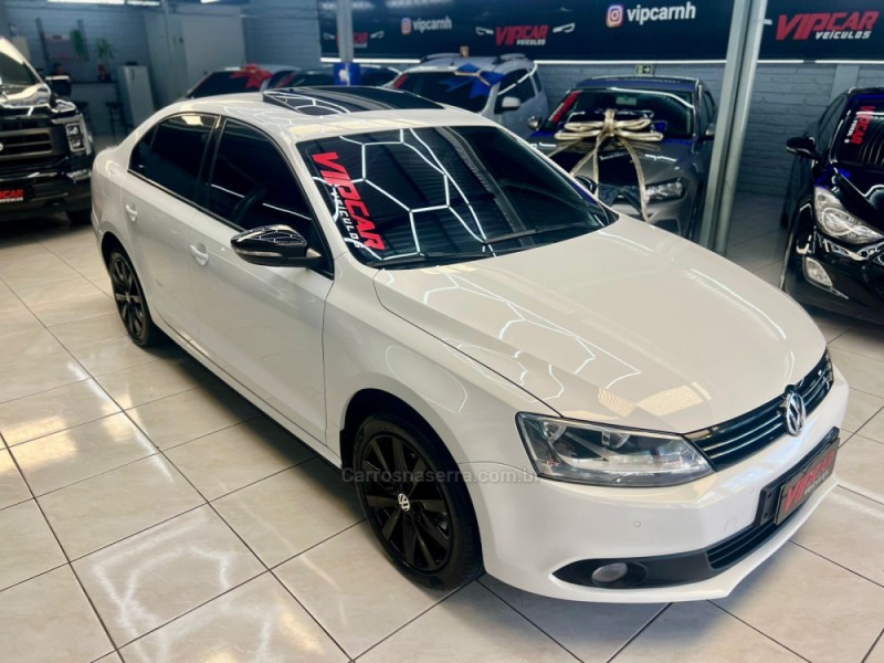 JETTA 2.0 COMFORTLINE FLEX 4P TIPTRONIC - 2013 - ESTâNCIA VELHA
