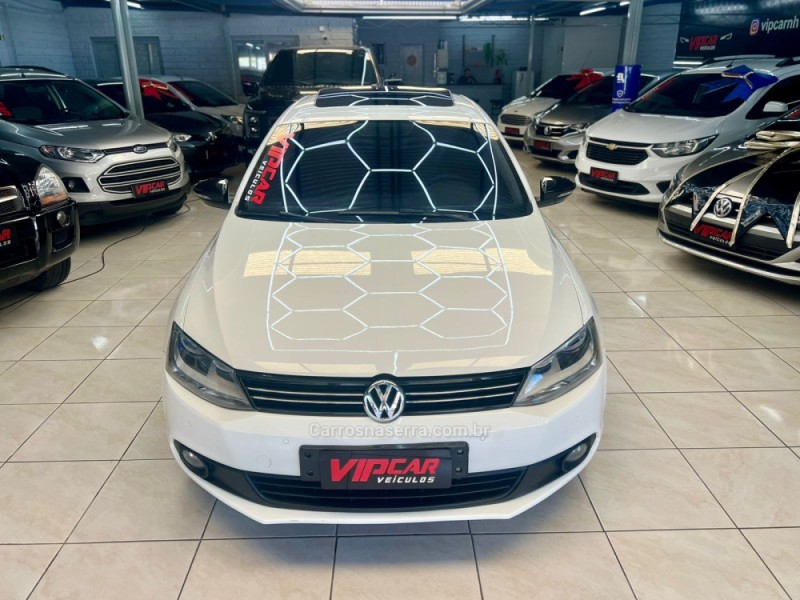JETTA 2.0 COMFORTLINE FLEX 4P TIPTRONIC - 2013 - ESTâNCIA VELHA