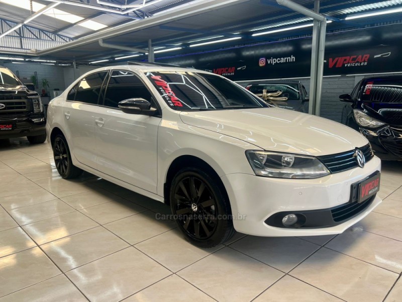 JETTA 2.0 COMFORTLINE FLEX 4P TIPTRONIC - 2013 - ESTâNCIA VELHA