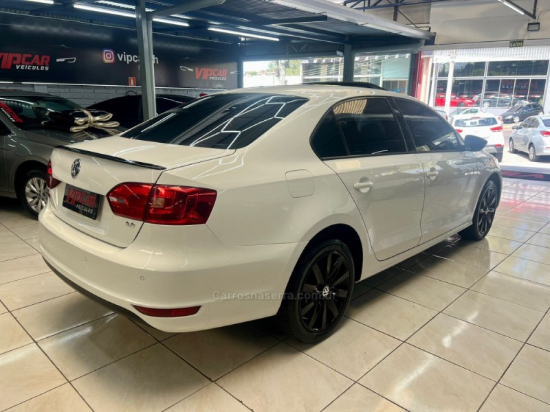 JETTA 2.0 COMFORTLINE FLEX 4P TIPTRONIC - 2013 - ESTâNCIA VELHA
