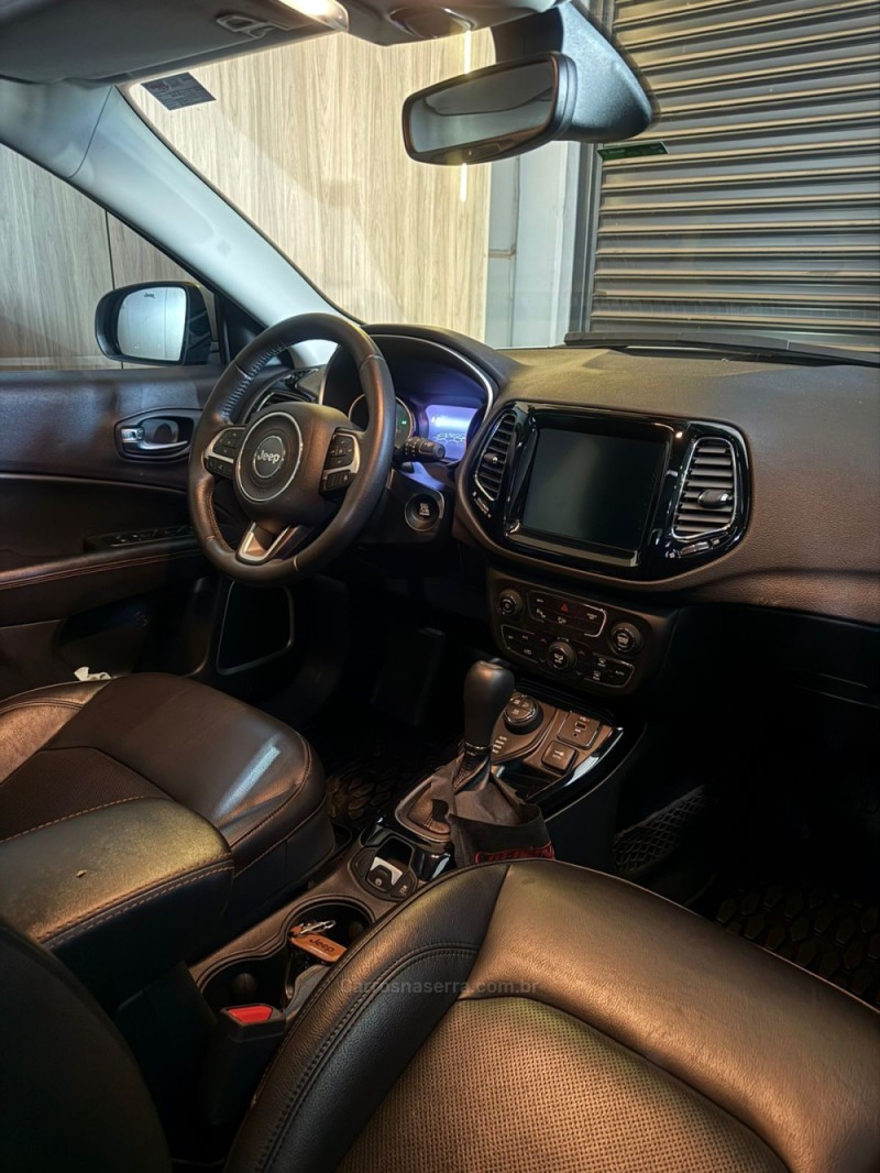 COMPASS 2.0 16V DIESEL LIMITED 4X4 AUTOMÁTICO - 2020 - LAJEADO