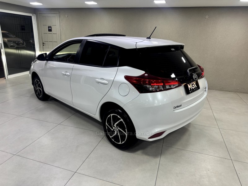 YARIS 1.5 XLS FLEX 4P AUTOMÁTICO - 2025 - PORTO ALEGRE
