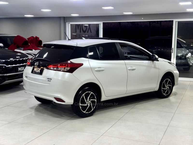 YARIS 1.5 XLS FLEX 4P AUTOMÁTICO - 2025 - PORTO ALEGRE