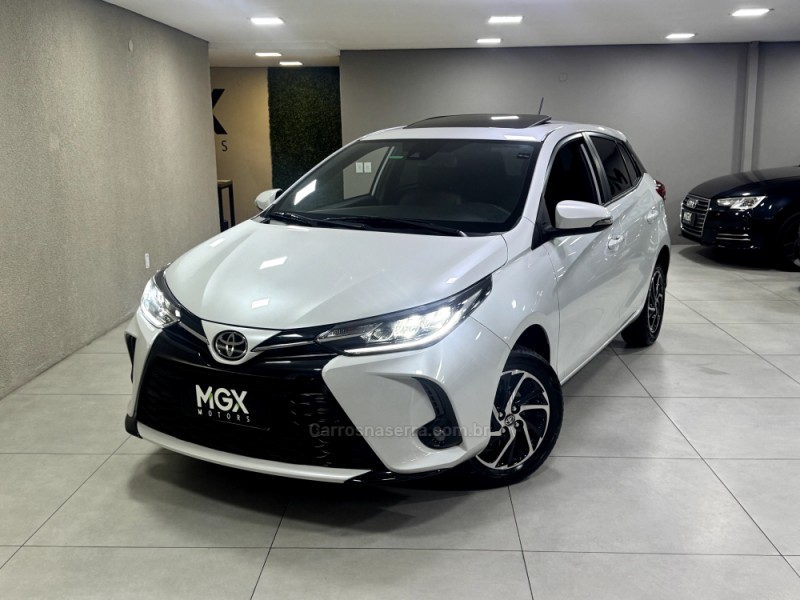 YARIS 1.5 XLS FLEX 4P AUTOMÁTICO