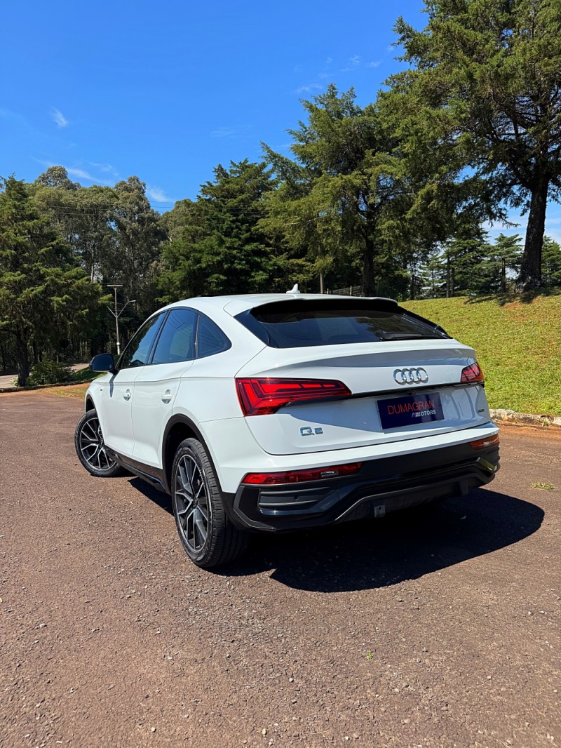Q5 2.0 TFSI S LINE BLACK QUATTRO S TRONIC GASOLINA 4P - 2022 - PASSO FUNDO