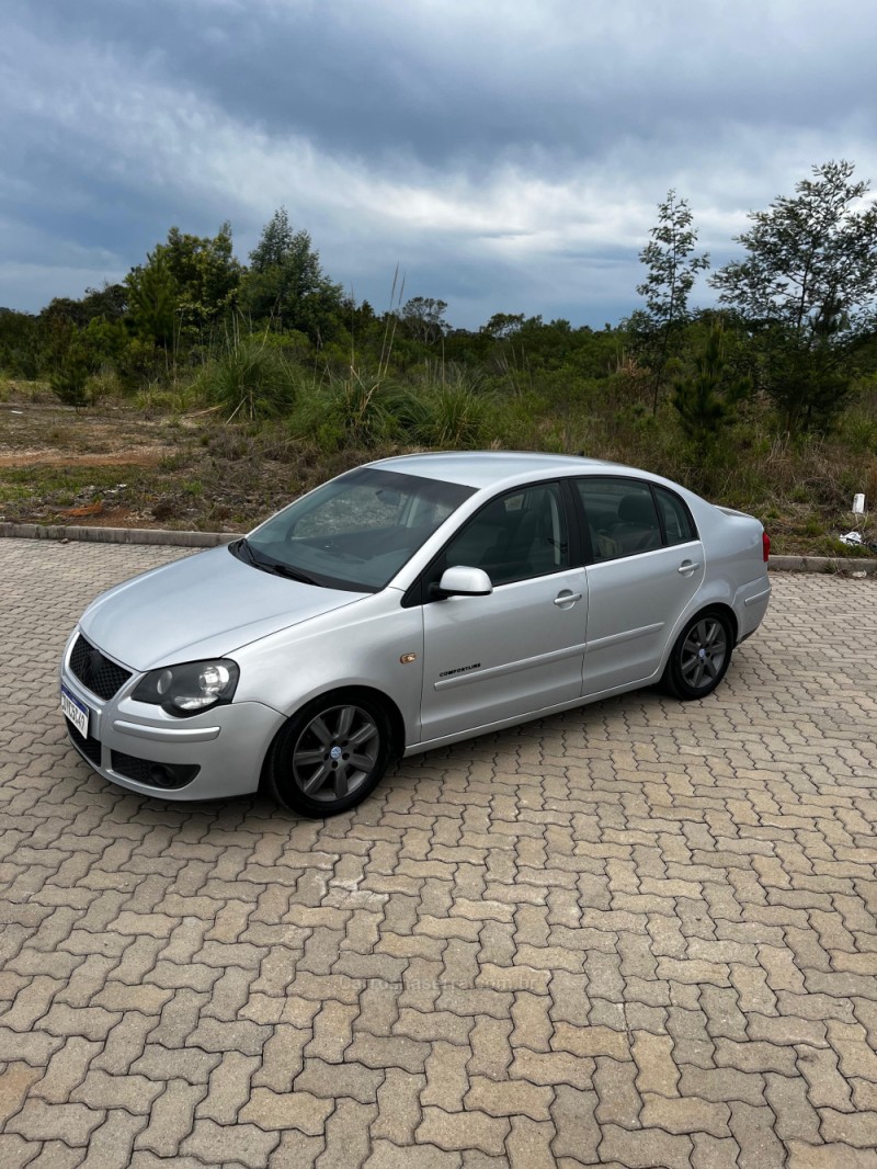 POLO SEDAN 2.0 MI COMFORTLINE 8V FLEX 4P MANUAL - 2008 - BENTO GONçALVES