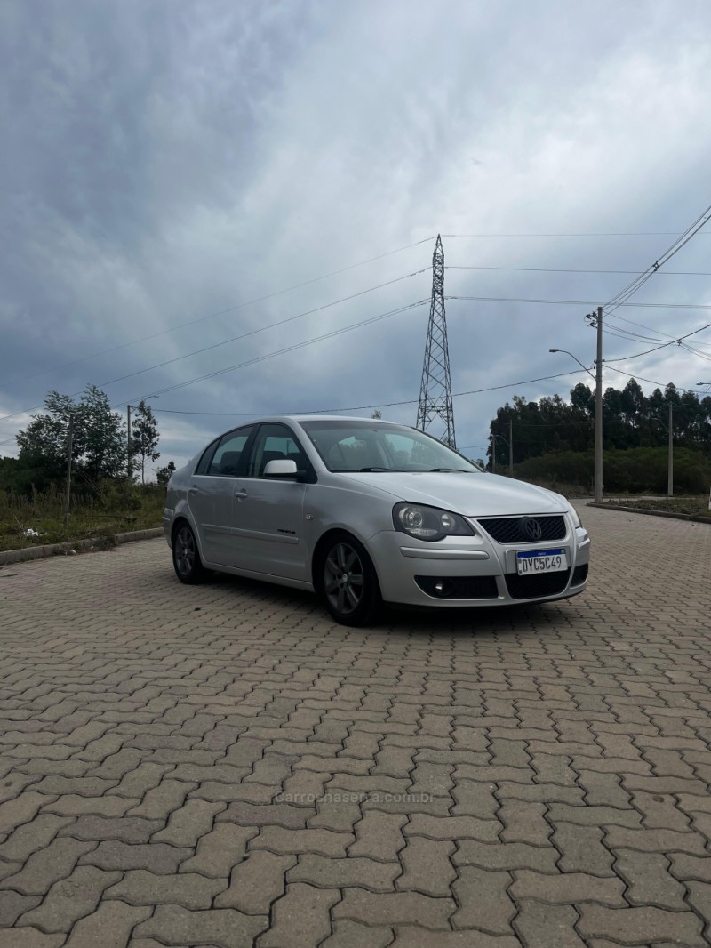 POLO SEDAN 2.0 MI COMFORTLINE 8V FLEX 4P MANUAL - 2008 - BENTO GONçALVES