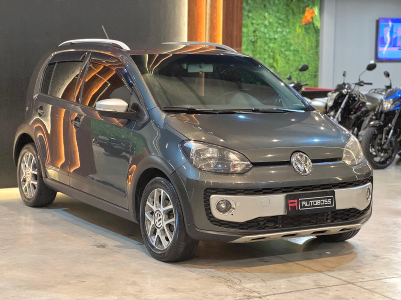 UP 1.0 TSI CROSS 12V FLEX 4P MANUAL - 2016 - NOVO HAMBURGO