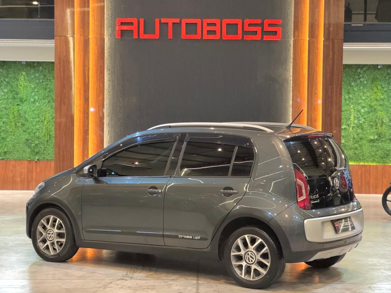 UP 1.0 TSI CROSS 12V FLEX 4P MANUAL - 2016 - NOVO HAMBURGO