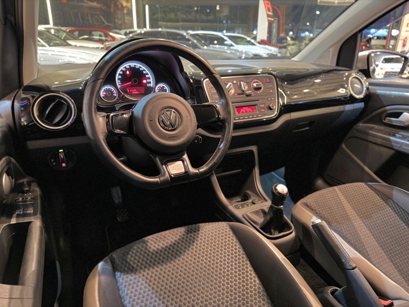 UP 1.0 TSI CROSS 12V FLEX 4P MANUAL - 2016 - NOVO HAMBURGO